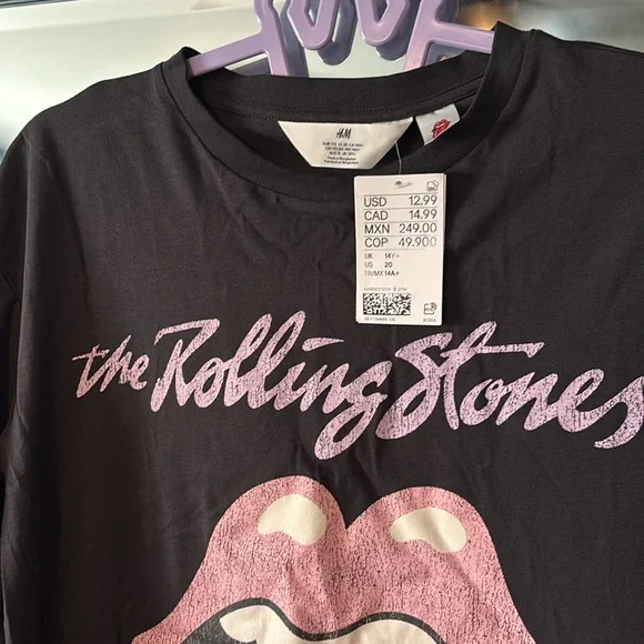 H&M Black Rolling Stones Tee with Pink Graphic - Picture 2 of 2